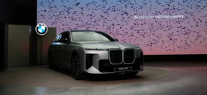 BMW nowa seria 7 w salonie BMW M-Cars, luksusowa limuzyna elektryczna BMW dla klientów z Krakowa