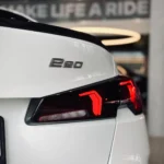 Oznaczenie 220 na BMW 220 Gran Coupé 2025, tylna lampa LED i salon BMW M-Cars