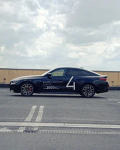 BMW Serii 4 Gran Coupe z profilu, sportowe nadwozie coupe i oferta finansowania BMW M-Cars